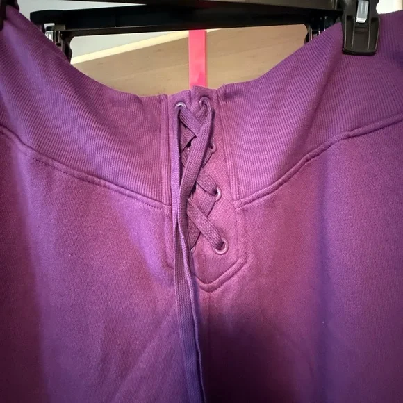Victoria's Secret Women’s  Purple Sweatpants NWT size XXl - Picture 5 of 6